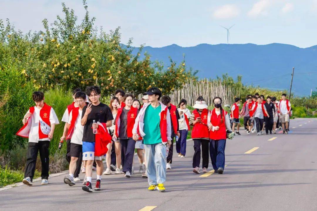 回车场青春为中国式现代化挺膺担当｜参回车道观隰县黄土国家地质